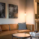 Luxury Apartment In Anaheim Near Angel Stadium, Disneyland